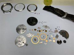 万国手表表壳掉色？揭秘有效修复秘籍，让爱表焕然一新
