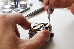 修复浪琴表蒙划痕：专业技巧让爱表焕然一新