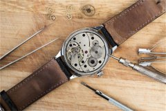 手表危机：欧米茄发条拧反了，如何巧妙自救？