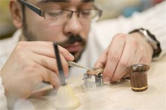 卡地亚表壳有划痕处理办法深度解析